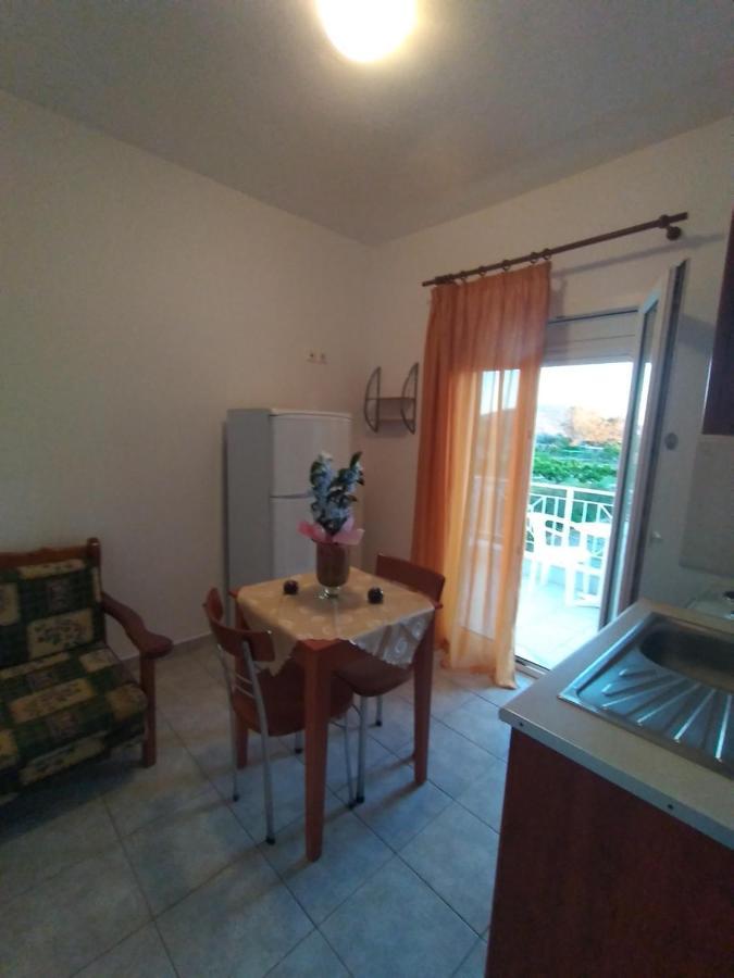 普拉蒂Δειλινά公寓 外观 照片